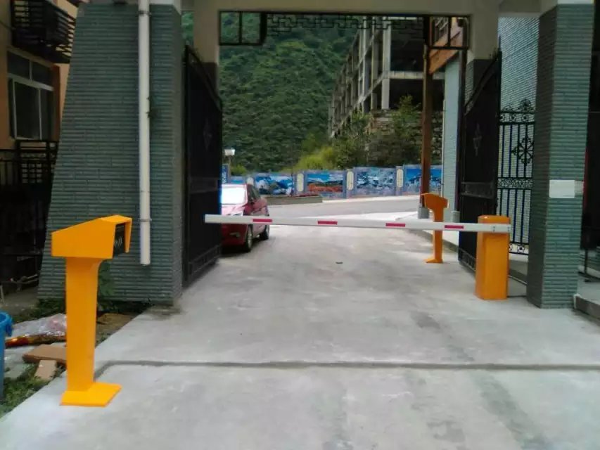 陆川县陆川县四川巴中市道闸