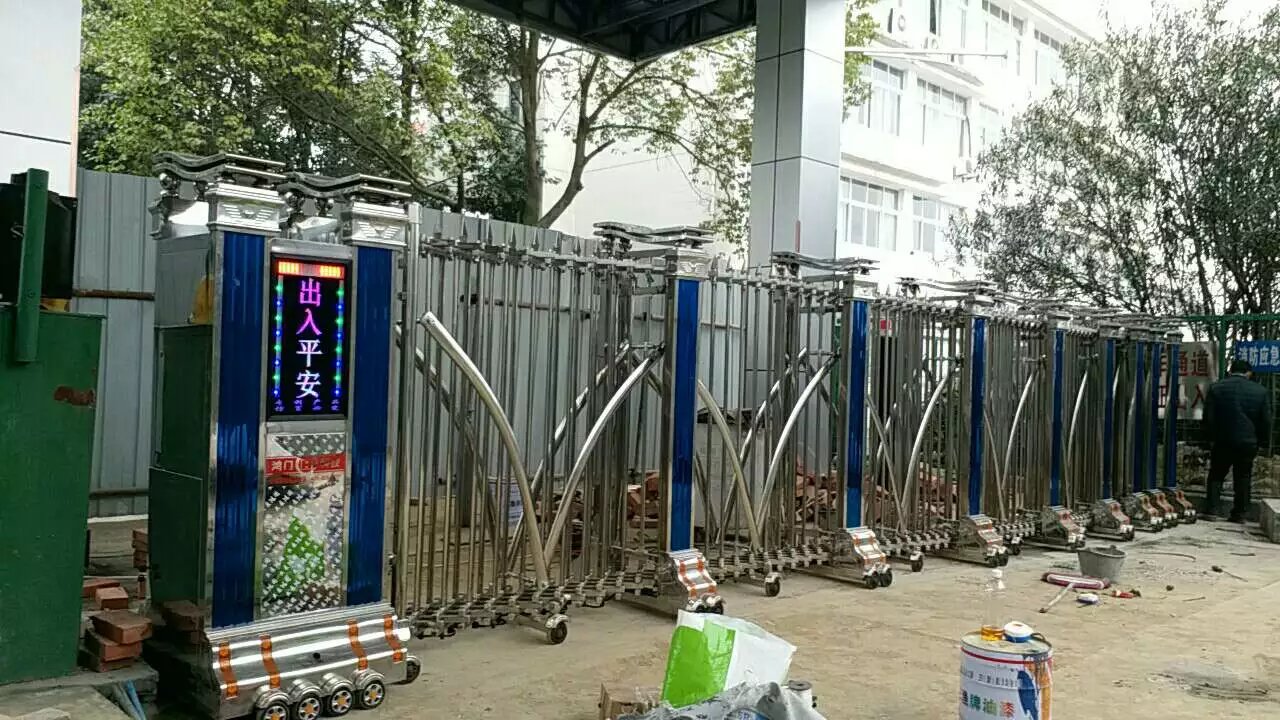 陆川县陆川县四川绵阳市飞机场伸缩门